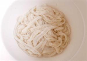 Svinetarme i salt i bæger. Stor diameter, 5 meter