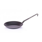 Smedejernspande til bål og grill – Petromax, 32 cm