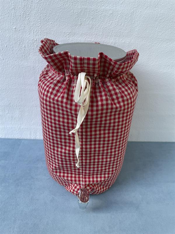 Vineddikekrukke af glas med tappehane, rødternet stof, 8 liter